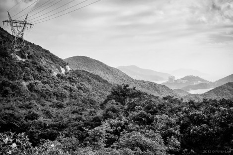Walking to towards Tai Tam Reservoir.