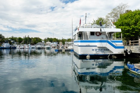 Leaving Tobermory harbour, we have the whole boat to ourselves.